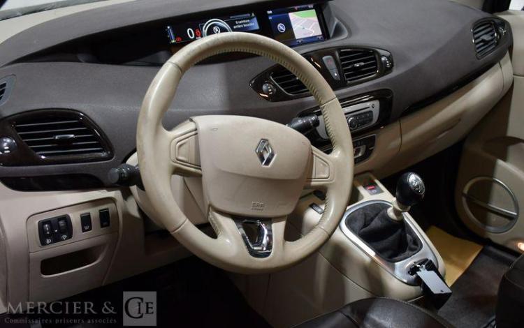 RENAULT SCENIC 1,6 DCI 130 ENERGY INITIALE NOIR DL-682-AZ