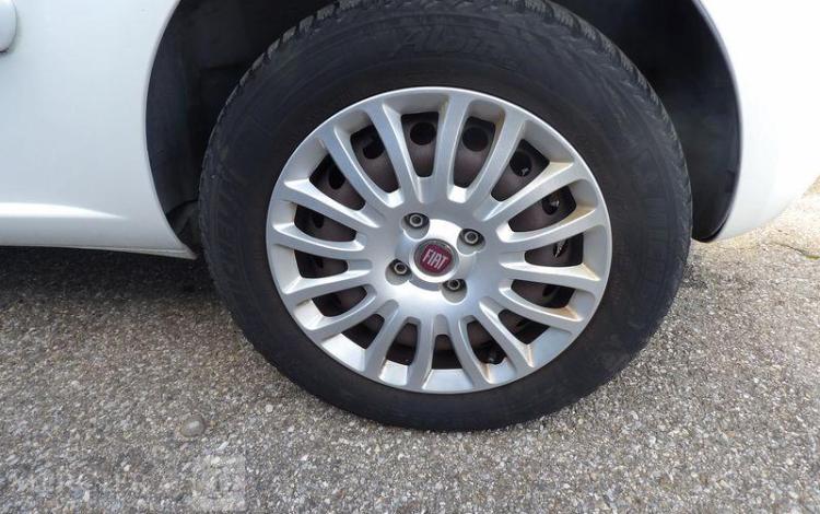 FIAT PUNTO GNV  DM-820-DN