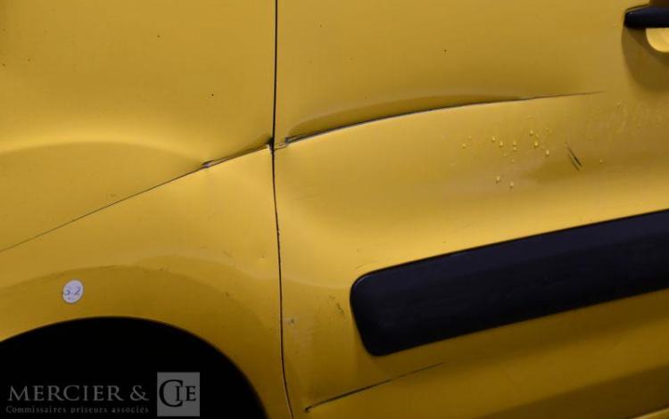 CITROEN BERLINGO III 20 L1HDI 75CH FAP CONFORT JAUNE DP-702-KC