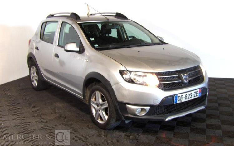DACIA SANDERO STEPWAY 1.5 DCI 90 PRESTIGE GRIS DP-823-ZE