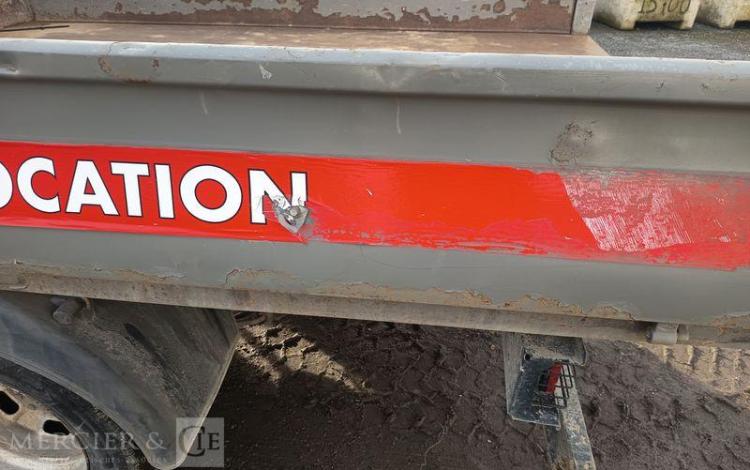 IVECO 35C13 BENNE DOUBLE CABINE – DIESEL – 132952 KMS – ANNEE 2015 ROUGE DQ-605-KR