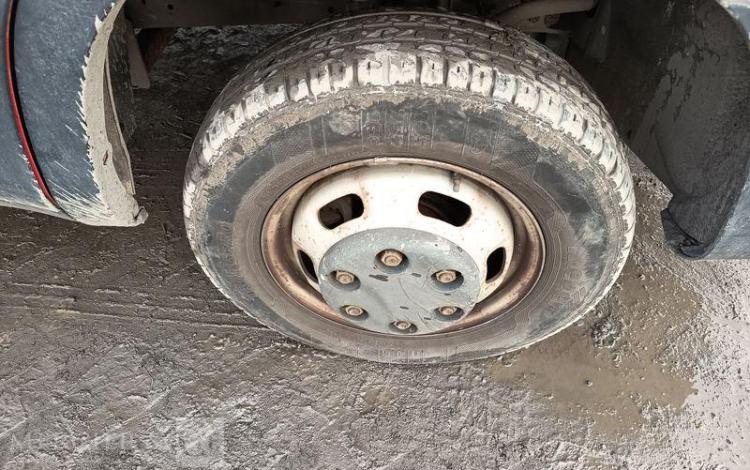 IVECO DAILY 35C13 BENNE AVEC COFFRE ACIER DIESEL – 130041 KMS – ANNEE 2015 ROUGE DQ-893-NZ