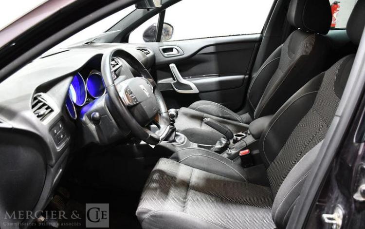CITROEN DS4 1,2 PURETECH 130 CHIC NOIR DQ-939-KD