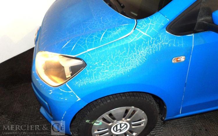 VOLKSWAGEN UP GNV BLEU DV-180-ZB