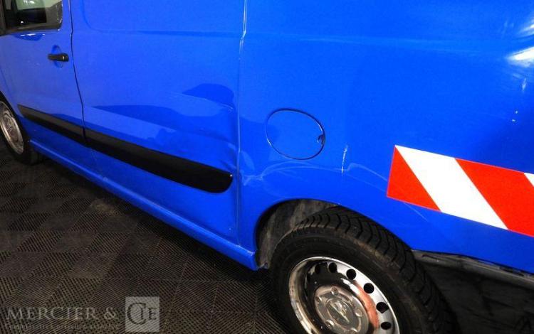 PEUGEOT EXPERT FOURGON 229 2.0 HDI 130 L1H1 PACK CLIM NAVI BLEU DY-478-VW