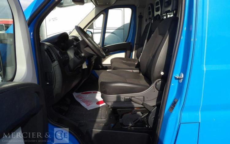 PEUGEOT BOXER HDI BLEU DZ-647-ES