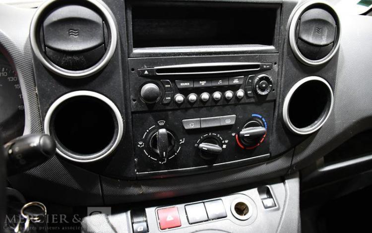 CITROEN BERLINGO 1.6 HDI 75ch L1 CONFORT
 JAUNE EA-171-KW