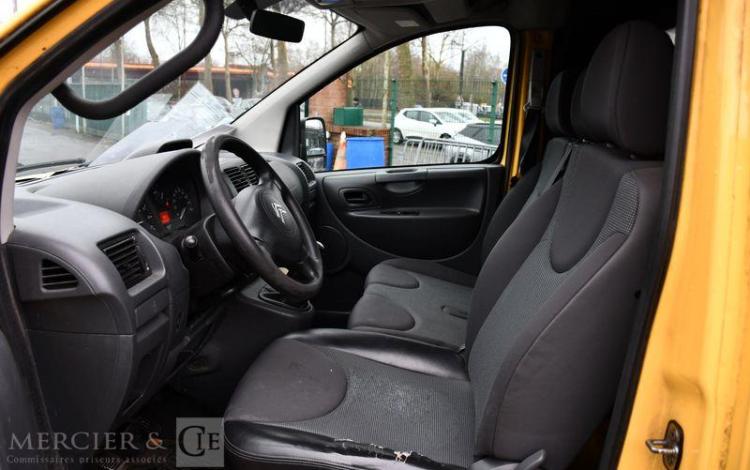 CITROEN JUMPY FG 29 L2H1 HDI 90CH CONFORT FAP
 JAUNE EA-989-KW