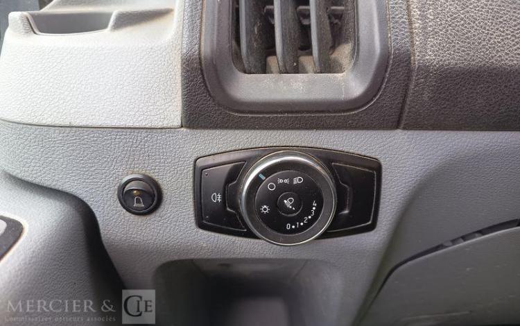 FORD TRANSIT 350L BENNE SIMPLE CABINE COFFRE  EC-888-ZD