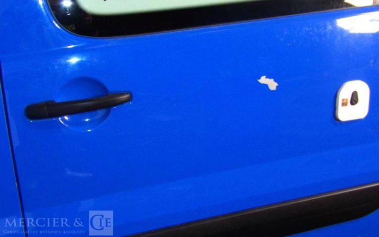 PEUGEOT EXPERT HDI BLEU ED-180-VQ