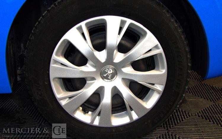 PEUGEOT 208 SOCIETE 1.6 BLUEHDI 75 PACK CLIM NAVI BLEU ED-734-GV