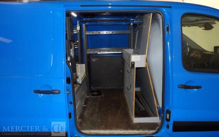PEUGEOT EXPERT HDI BLEU ED-773-TK