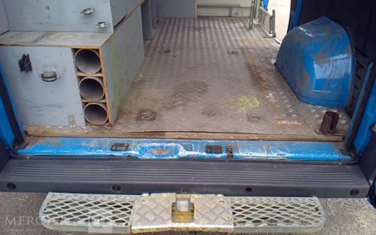 PEUGEOT BOXER FOURGON 335 2.2 HDI 150 L2H2 PACK CD CLIM NAVI BLEU EE-742-JG