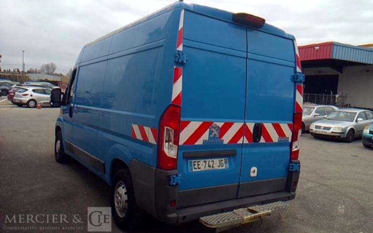 PEUGEOT BOXER FOURGON 335 2.2 HDI 150 L2H2 PACK CD CLIM NAVI BLEU EE-742-JG
