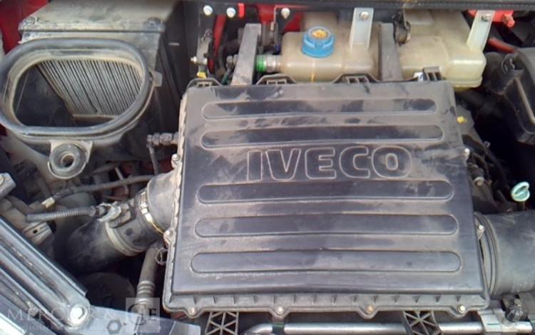 IVECO 35-130 BENNE SIMPLE CABINE COFFRE ROUGE EF-256-FE