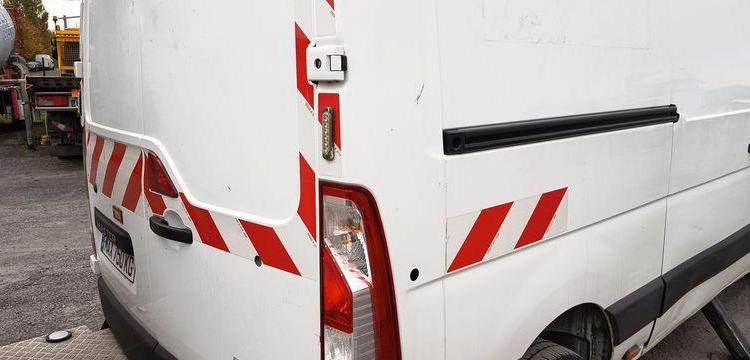 RENAULT MASTER III PHASSE 2 L2H2 2.3 DCI 16V 130 CV AVEC NACELLE KLUBB K26 – 10 M –  EM-363-HP