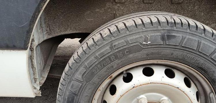 RENAULT MASTER III PHASSE 2 L2H2 2.3 DCI 16V 130 CV AVEC NACELLE KLUBB K26 – 10 M –  EM-363-HP