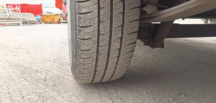 RENAULT MASTER III PHASSE 2 L2H2 2.3 DCI 16V 130 CV AVEC NACELLE KLUBB K26 – 10 M –  EM-363-HP