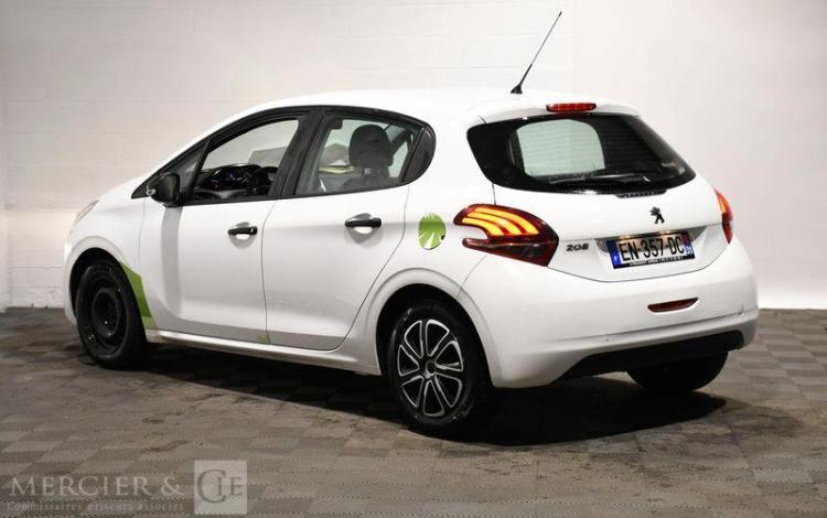PEUGEOT 208 BLANC EN-357-DC