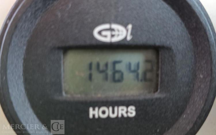 NISSAN NT400 AVEC NACELLE COMET 30FT00003 16M – 1464 HEURES – 37910 KMS – ANNEE 2017 BLEU EP-833-BD