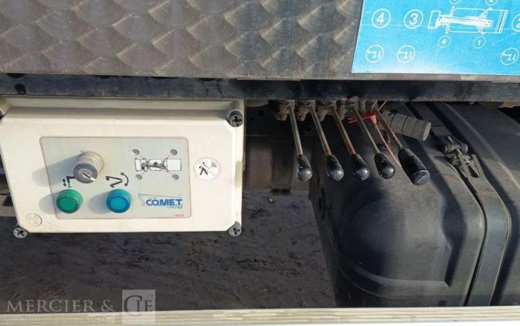 NISSAN NT400 AVEC NACELLE COMET 30FT00003 16M – 1464 HEURES – 37910 KMS – ANNEE 2017 BLEU EP-833-BD