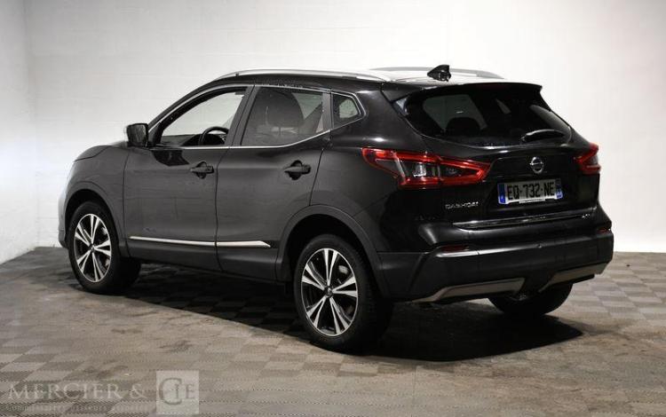 NISSAN QASQHAI 1,6 DCI130 N-CONNECT NOIR EQ-732-NE
