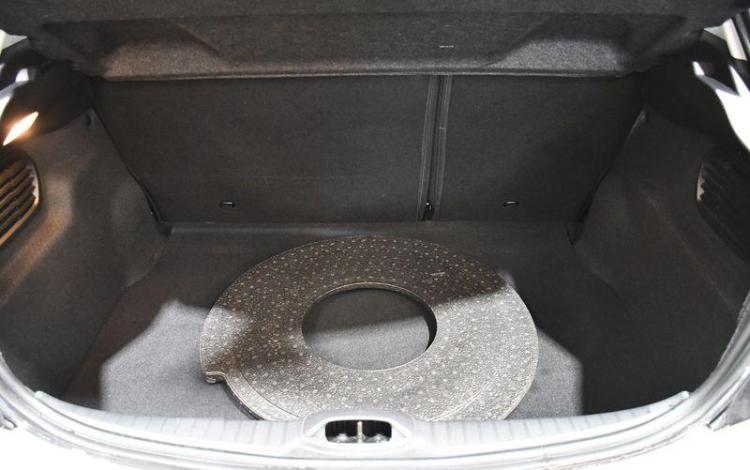 PEUGEOT 208 1.6 BLUEHDI 75ch ACTIVE BLANC ES-614-RE