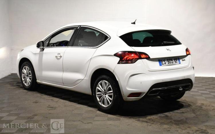 DS DS4 BLUE HDI 120 SO CHIC S&S EAT6 BLANC ES-905-KF