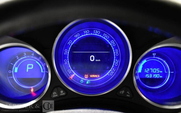 DS DS4 BLUE HDI 120 SO CHIC S&S EAT6 BLANC ES-905-KF