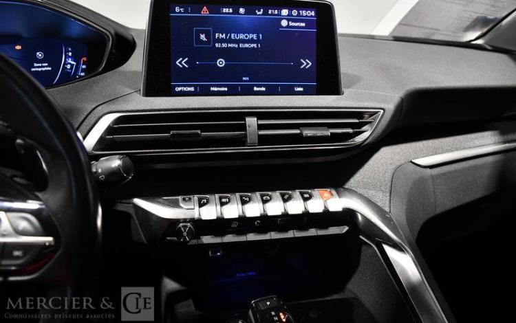 PEUGEOT 3008 1,6 BLUE HDI 120 ALLURE NOIR ET-428-FT