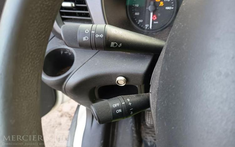 IVECO DAILY VI 35C16 2,3 D 16V 156 CV – DIESEL – 147202 KMS – ANNEE 2018 BLANC EV-123-NF