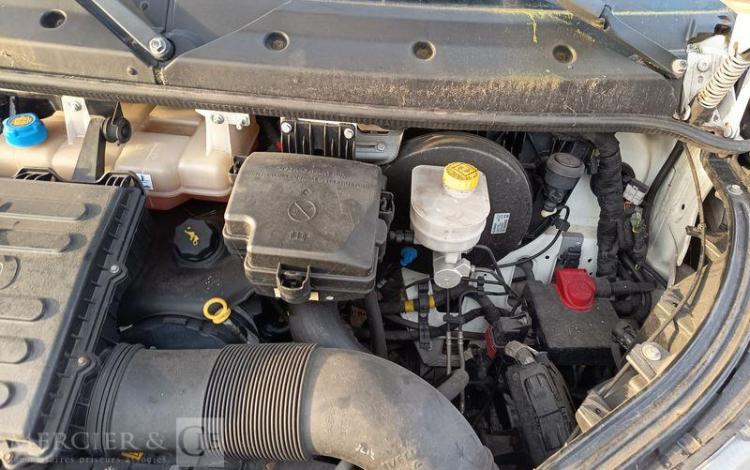 IVECO DAILY VI 35C16 2,3 D 16V 156 CV – DIESEL – 147202 KMS – ANNEE 2018 BLANC EV-123-NF