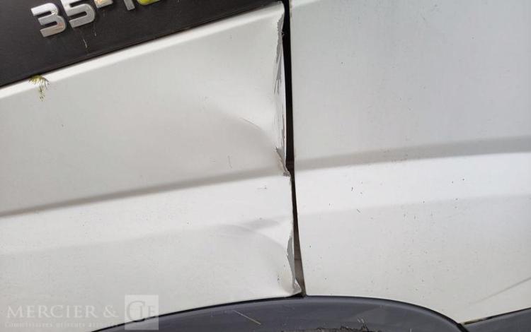 IVECO DAILY VI 35C16 2,3 D 16V 156 CV – DIESEL – 147202 KMS – ANNEE 2018 BLANC EV-123-NF