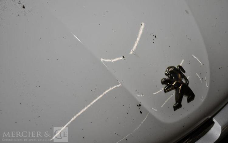 PEUGEOT 208 SOCIETE 1.6 BLUEHDI 75 PREMIUM BLANC EV-579-PG