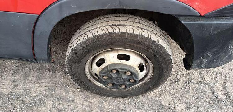 IVECO DAILY 35C12 BENNE AVEC COFFRE ACIER DIESEL – 170180 KMS – ANNEE 2018 ROUGE EW-714-HP