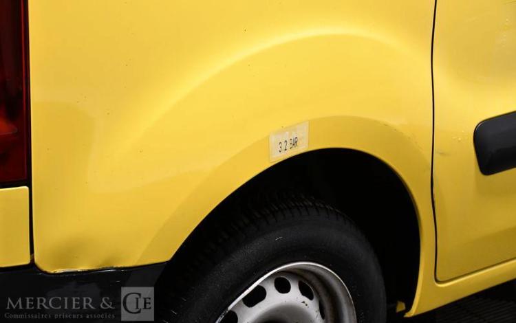 CITROEN BERLINGO TAILLE M CLUB BLUE HDI 75 BVM JAUNE EZ-249-TV