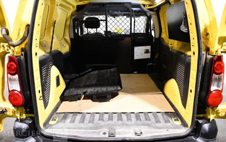 CITROEN BERLINGO TAILLE M CLUB BLUE HDI 75 BVM JAUNE EZ-249-TV