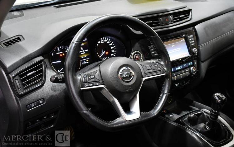 NISSAN X-TRAIL 2,0 DCI 175 N-CONNECTA 4WD ALLMODE NOIR EZ-550-YX