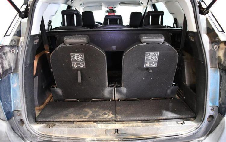 PEUGEOT 5008 1,2 PURE TECH 130 ALLURE VERT FA-475-NE