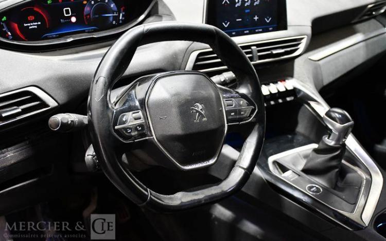 PEUGEOT 5008 1,2 PURE TECH 130 ALLURE VERT FA-475-NE