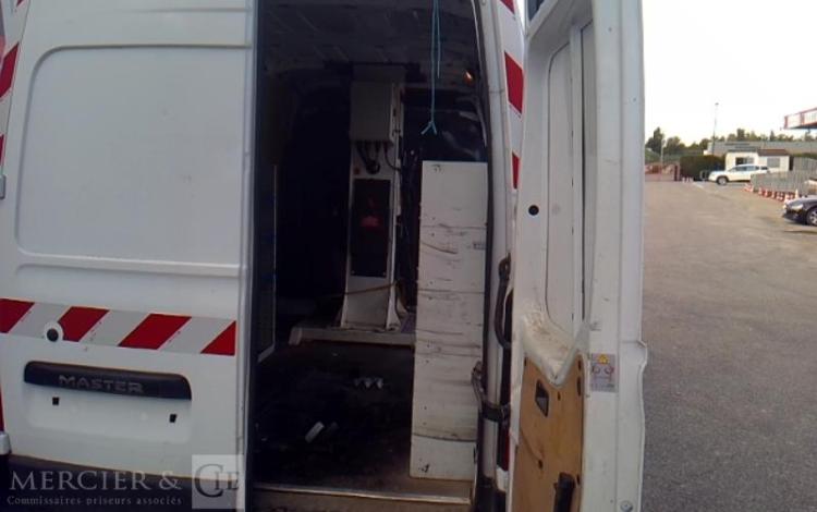 RENAULT MASTER NACELLE SUR VL KLUBB K32 12M 1462H BLANC FB-677-TN