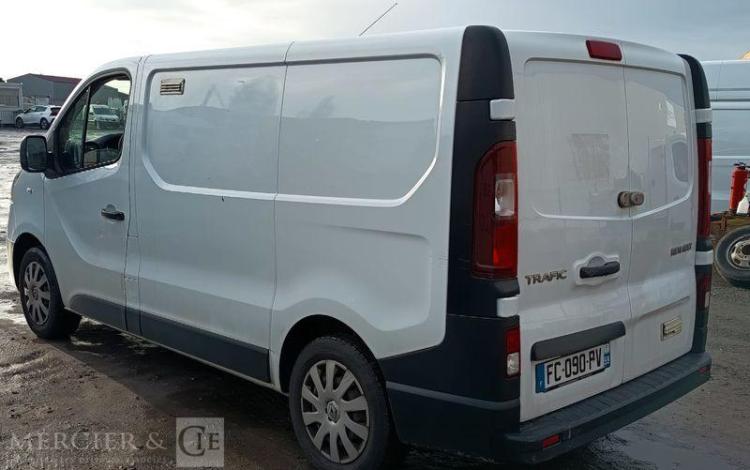 RENAULT TRAFIC GCF L1H1 1200 ENERGY DCI 125 BLANC FC-090-PV