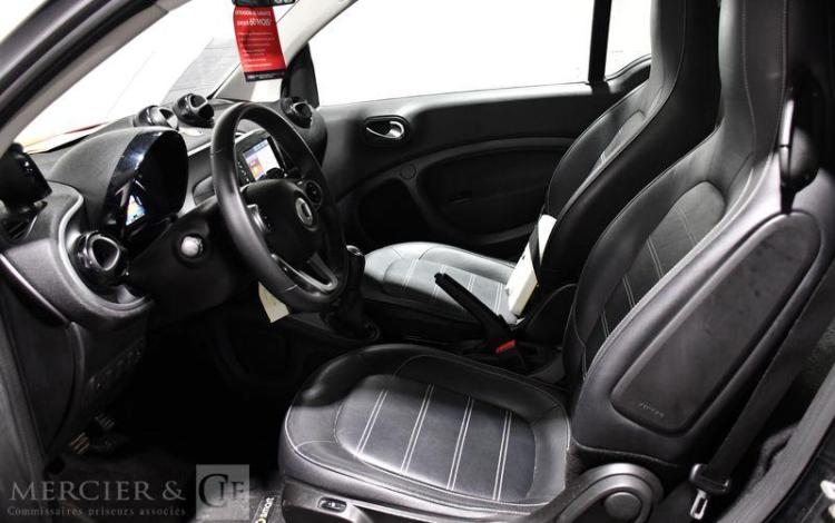 SMART FORTWO 1.0 T 70ch PRIME
 ROUGE FC-403-TL