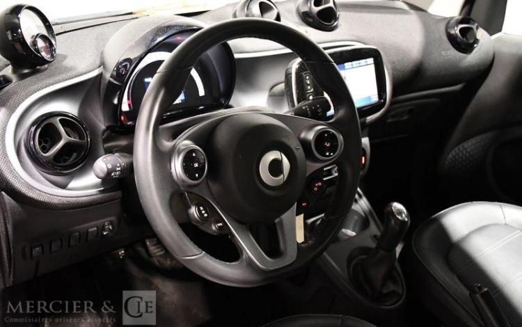 SMART FORTWO 1.0 T 70ch PRIME
 ROUGE FC-403-TL