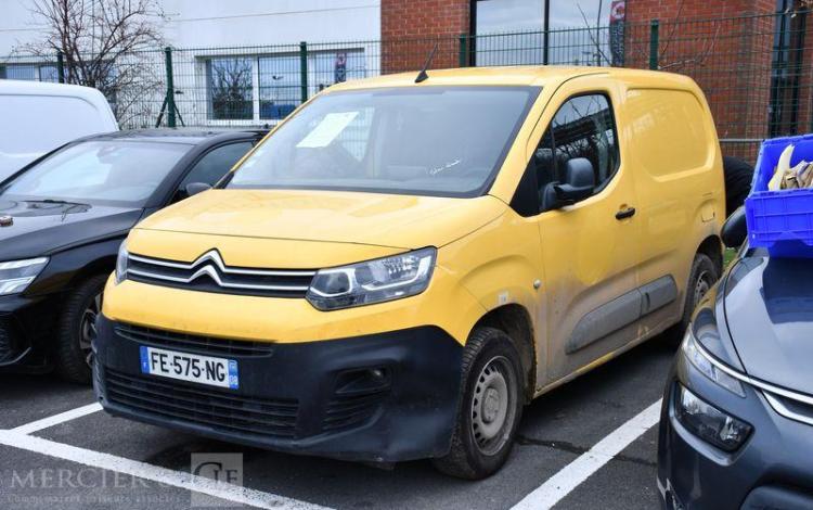 CITROEN BERLINGO VAN TAILLE M CLUB BLUEHDI 75CH BVM
 JAUNE FE-575-NG