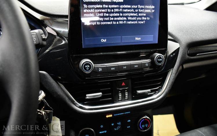 FORD FIESTA 1.1 85 BUSINESS NAVI GRIS FF-651-NH