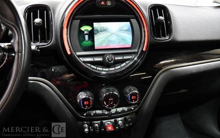 MINI COUNTRYMAN 1,5 135 COOPER BVA ROUGE FG-560-BH