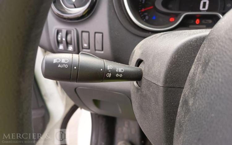 RENAULT TRAFIC GCF L1H1 1200 DCI 120 BLANC FK-189-LJ