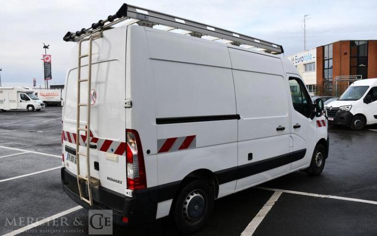 RENAULT MASTER GCF F3300 L2H2 DCI 135 BLANC FK-900-GG