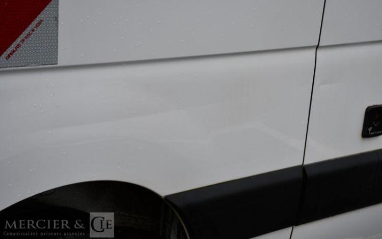 RENAULT MASTER GCF F3300 L2H2 DCI 135 BLANC FK-900-GG